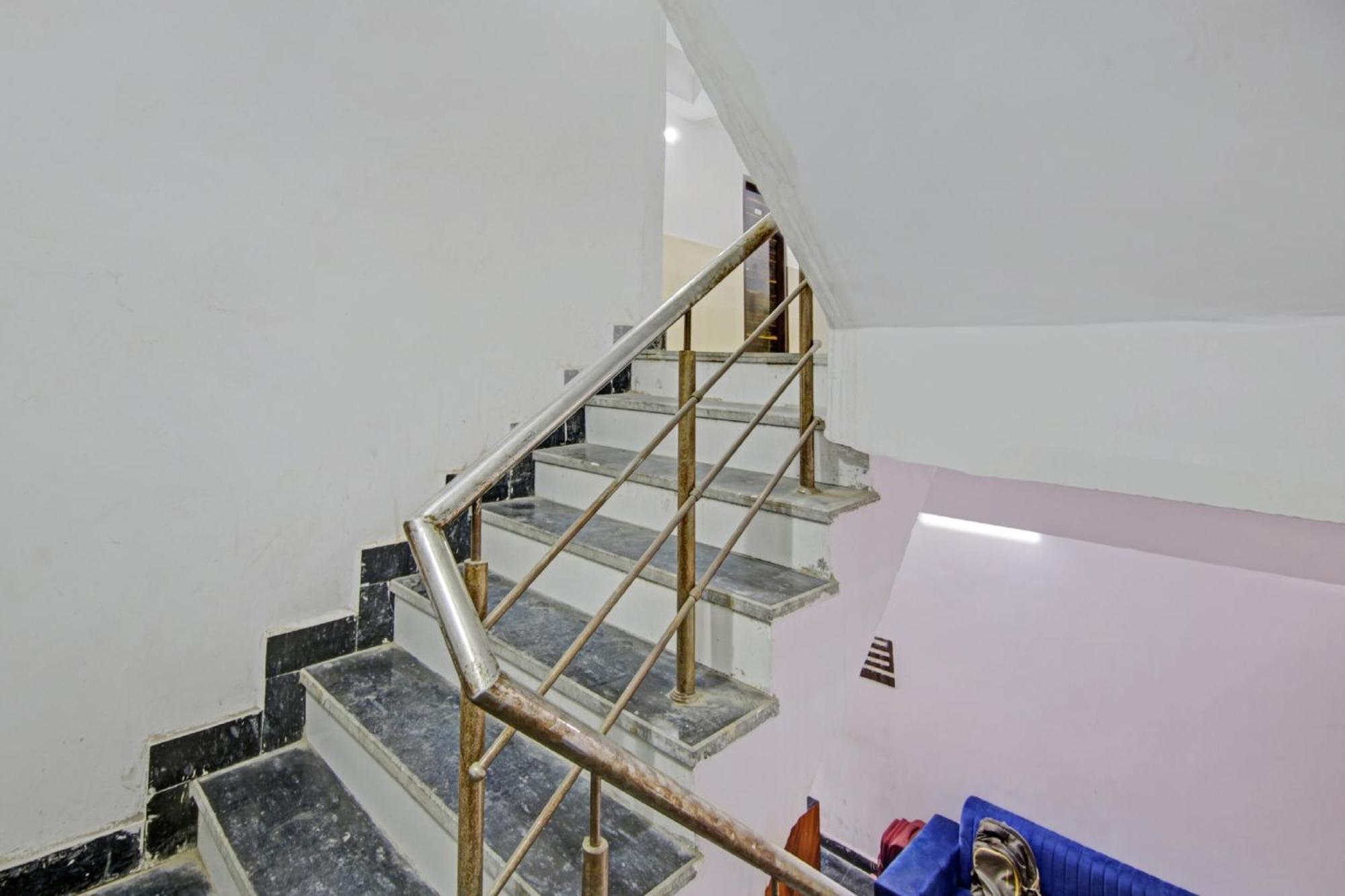 Hotel Green Olive Nowe Delhi Zewnętrze zdjęcie